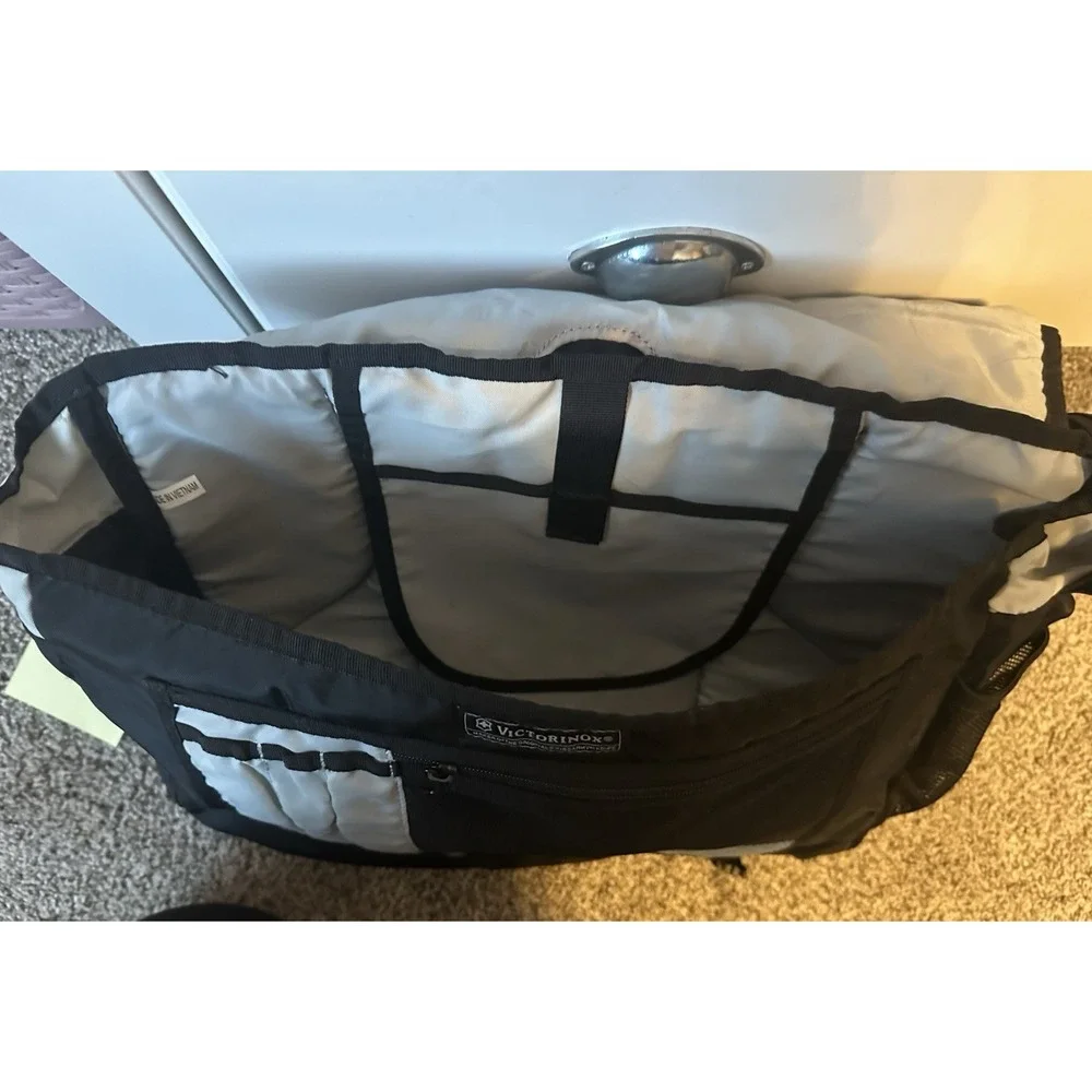 Victorinox Swiss Army Messenger Shoulder Bag Black/Blue Laptop Adjustable Straps